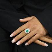Bague en Or Blanc 18k avec Emeraude et Diamants