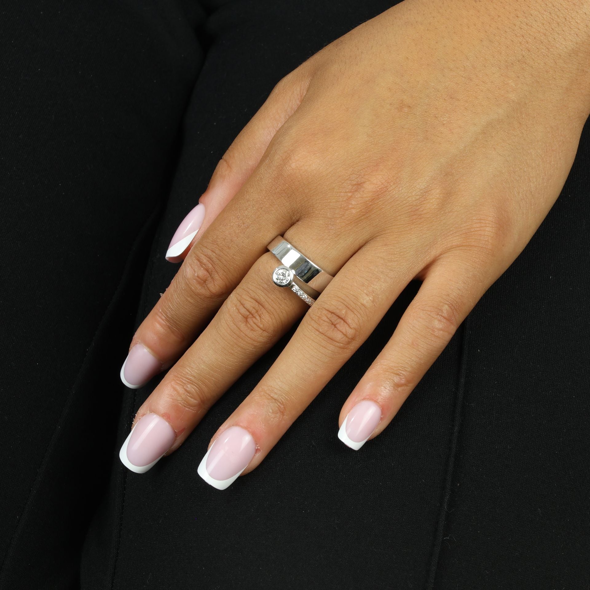 Bague en or blanc 18k avec Diamants