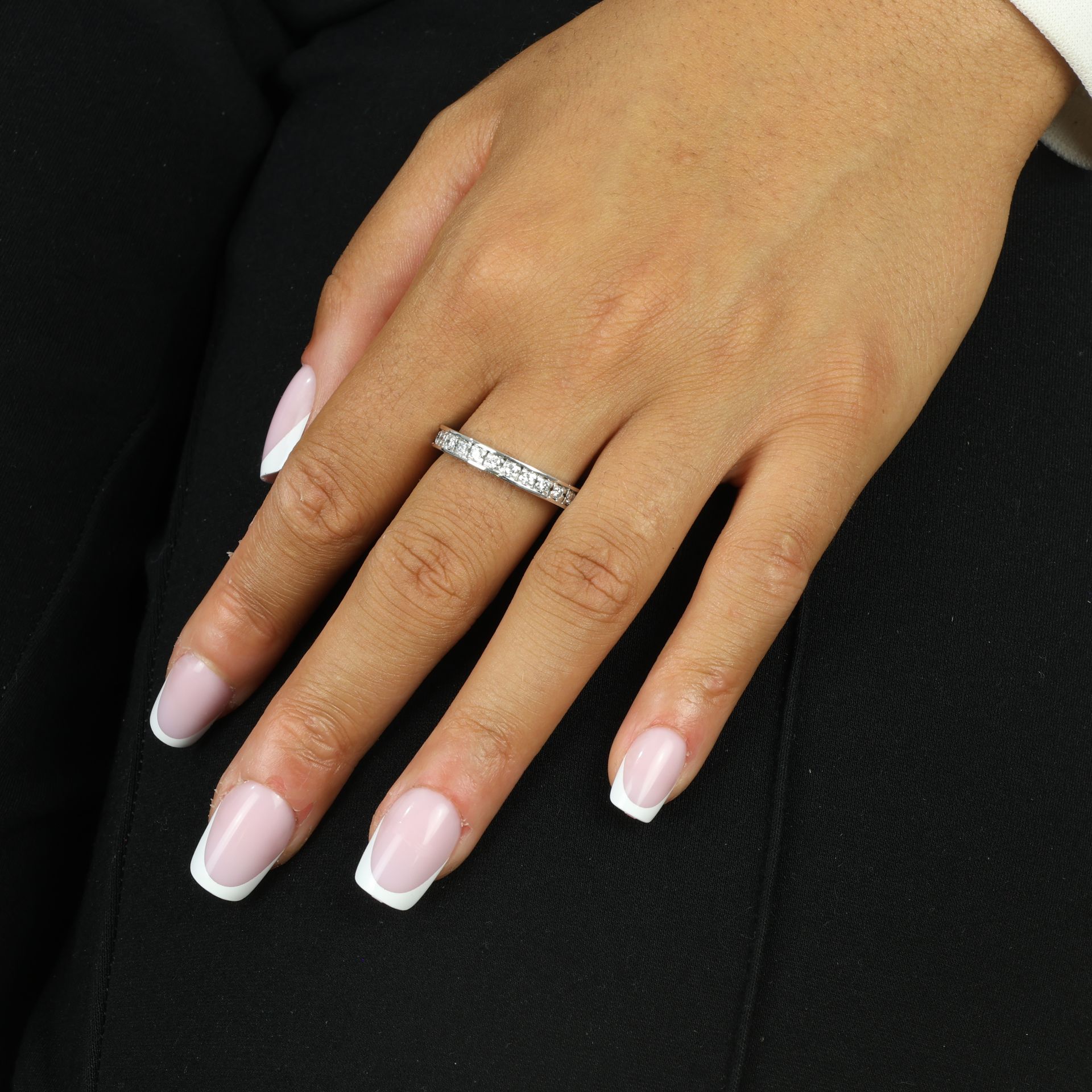 Bague en Or blanc 18K avec Diamants - Style "Bandeau"
