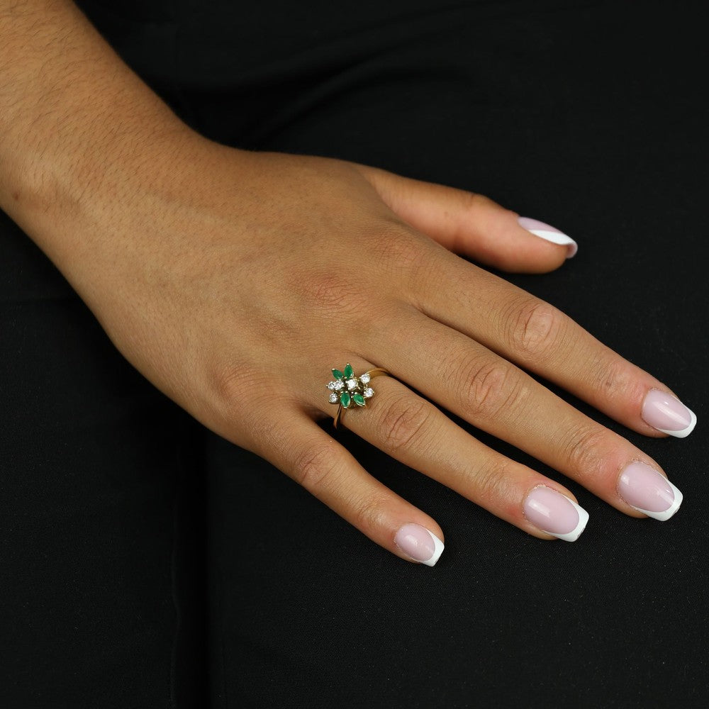 Bague en Or jaune 18k avec Emeraudes et Diamants