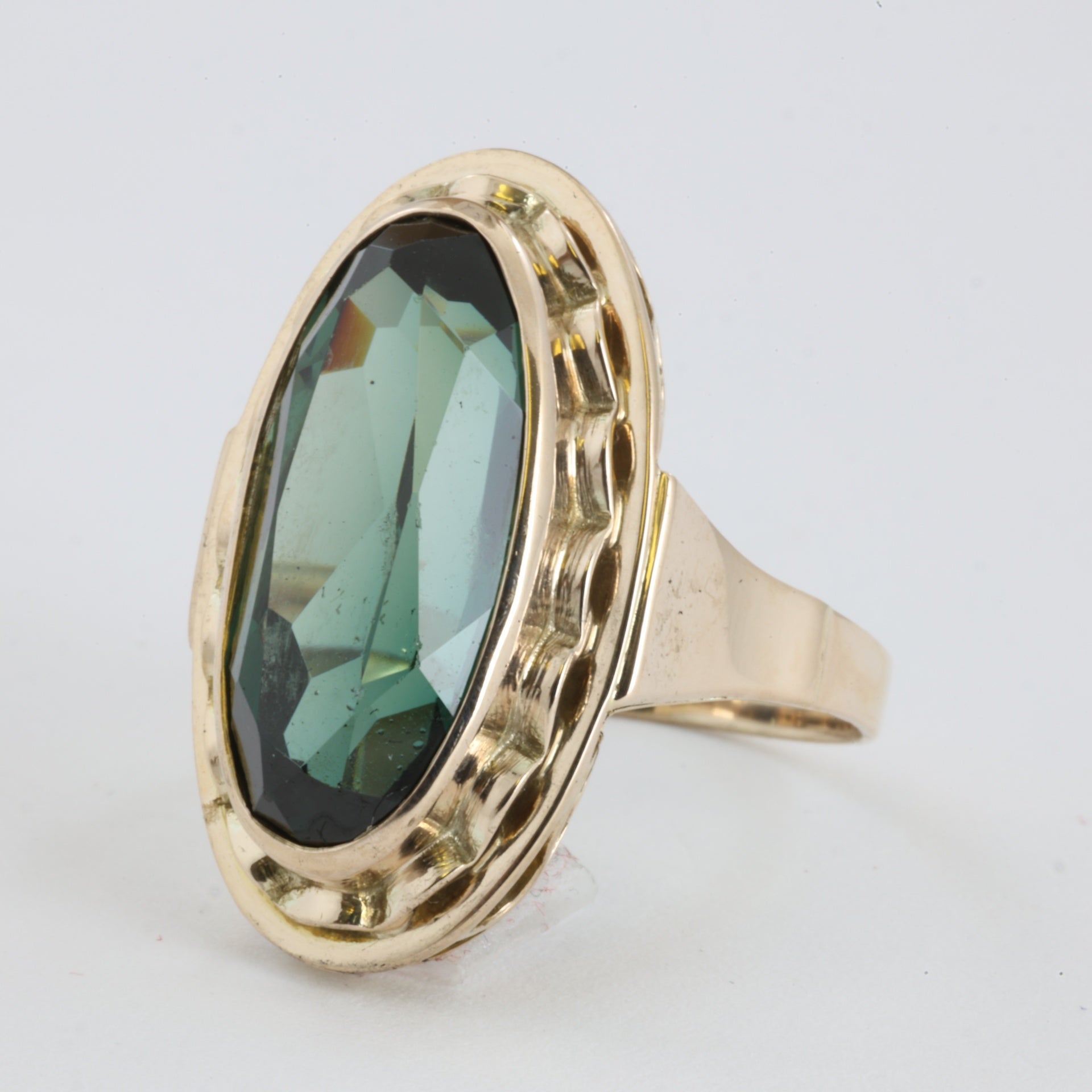 Bague en Or jaune 8k avec Verre taillé