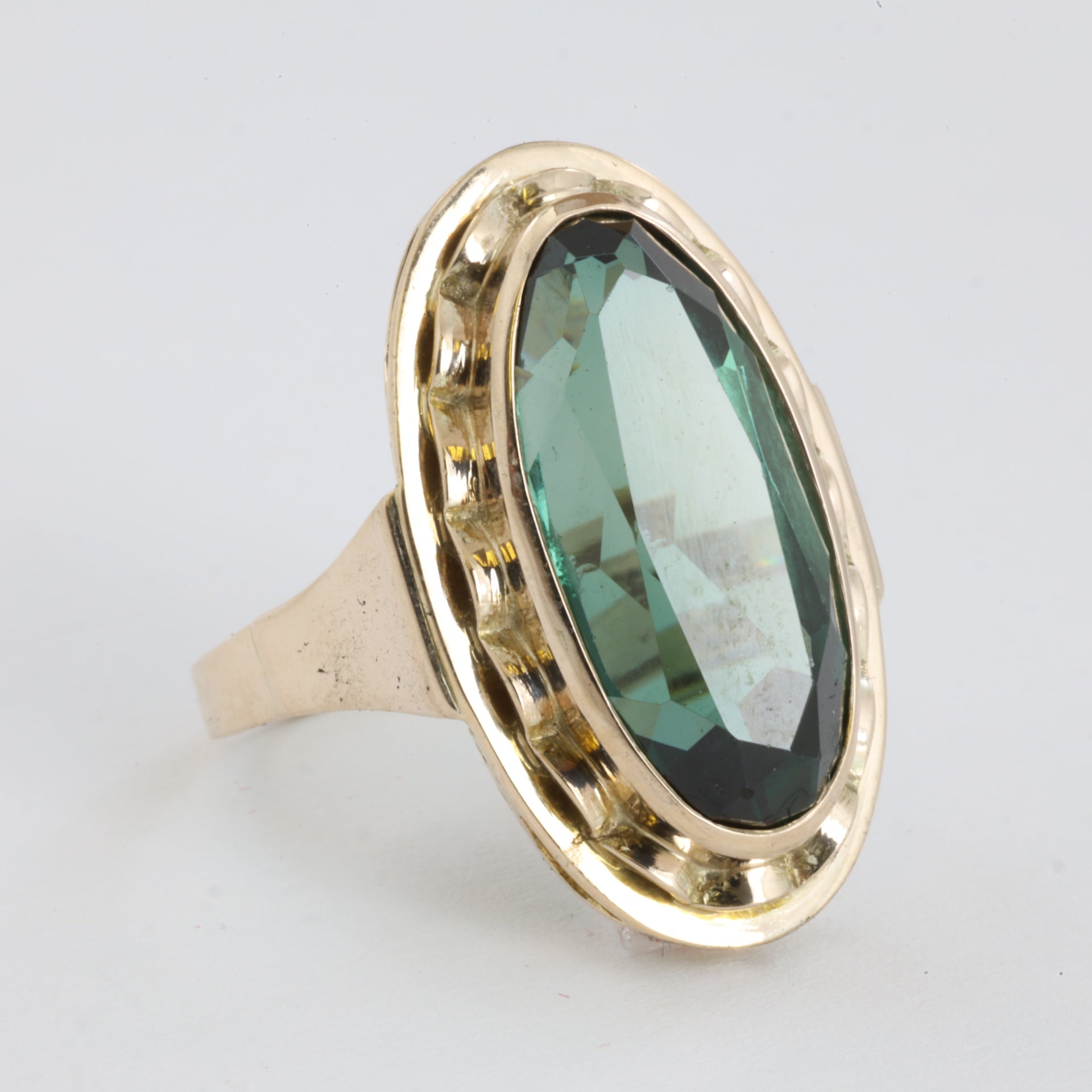 Bague en Or jaune 8k avec Verre taillé