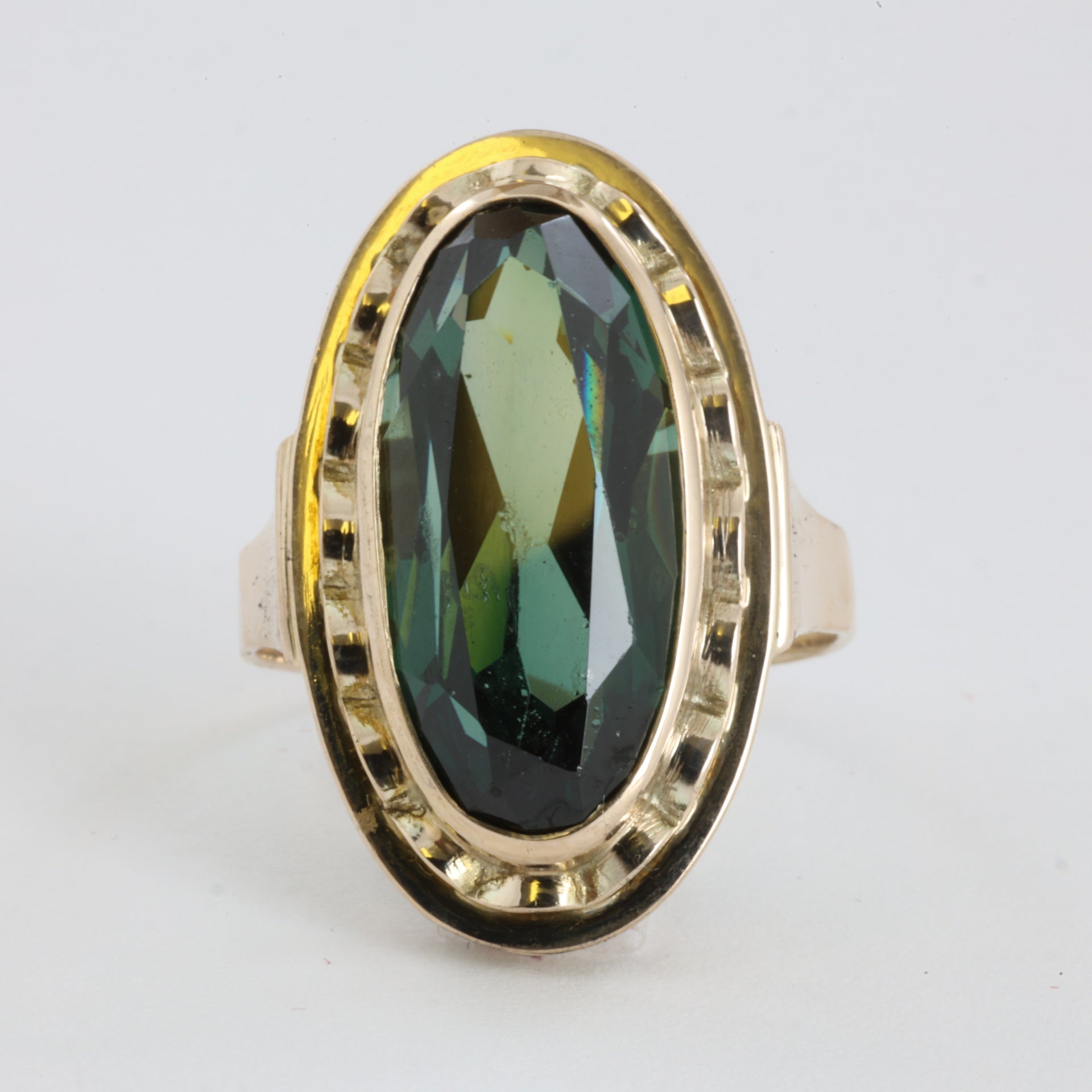 Bague en Or jaune 8k avec Verre taillé