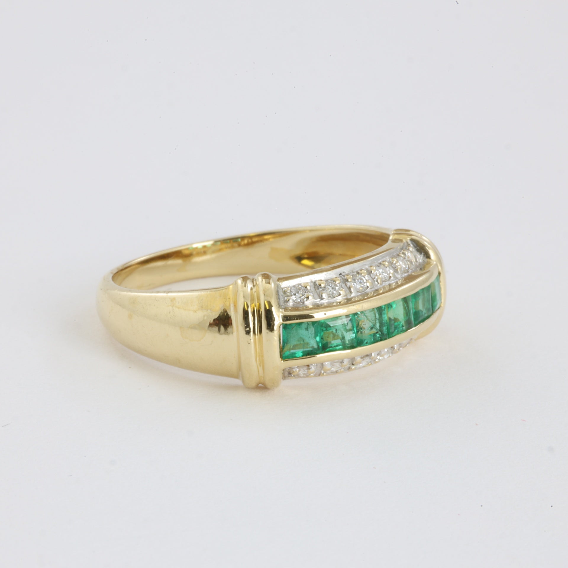 Bague en Or jaune 18k avec Émeraudes et Diamants