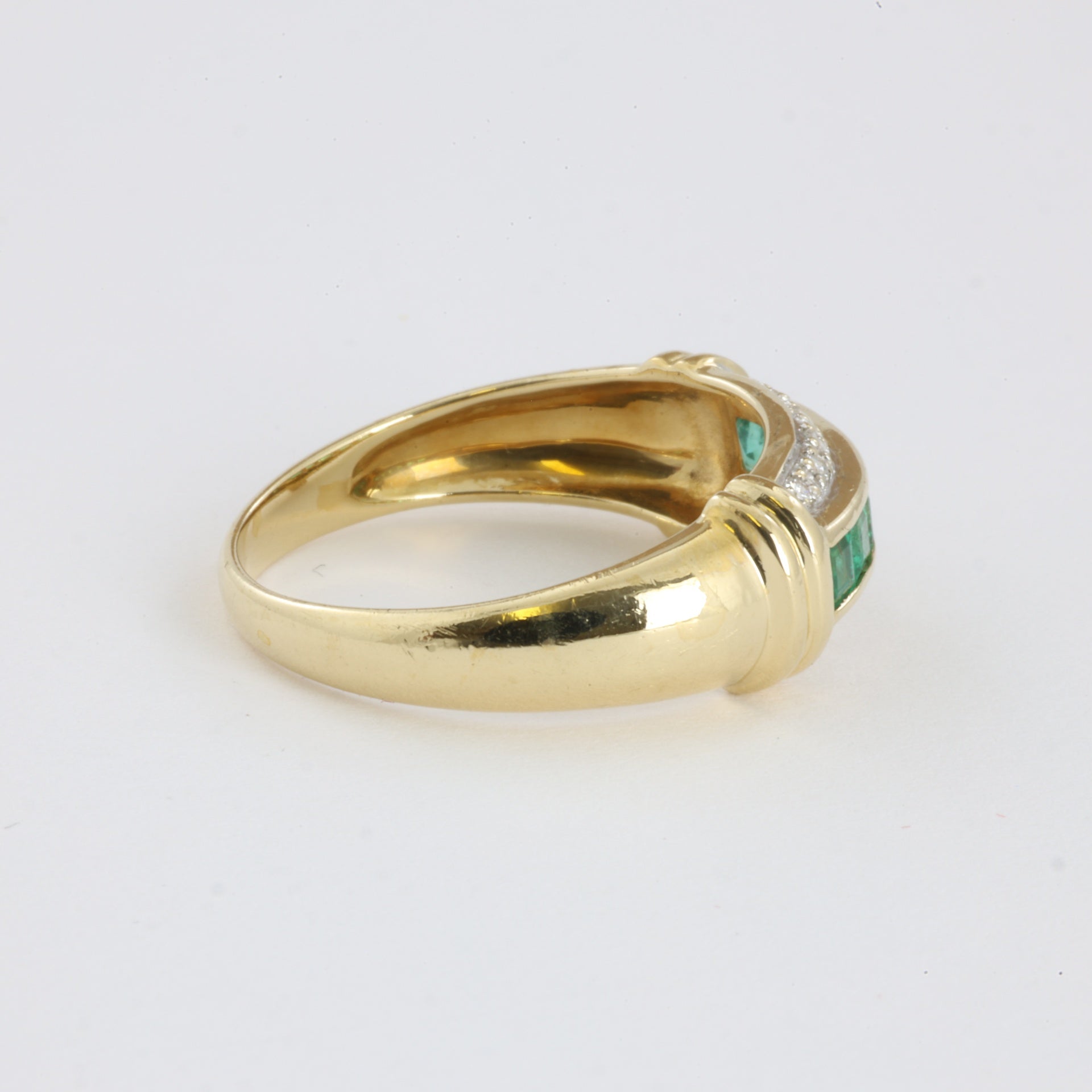 Bague en Or jaune 18k avec Émeraudes et Diamants