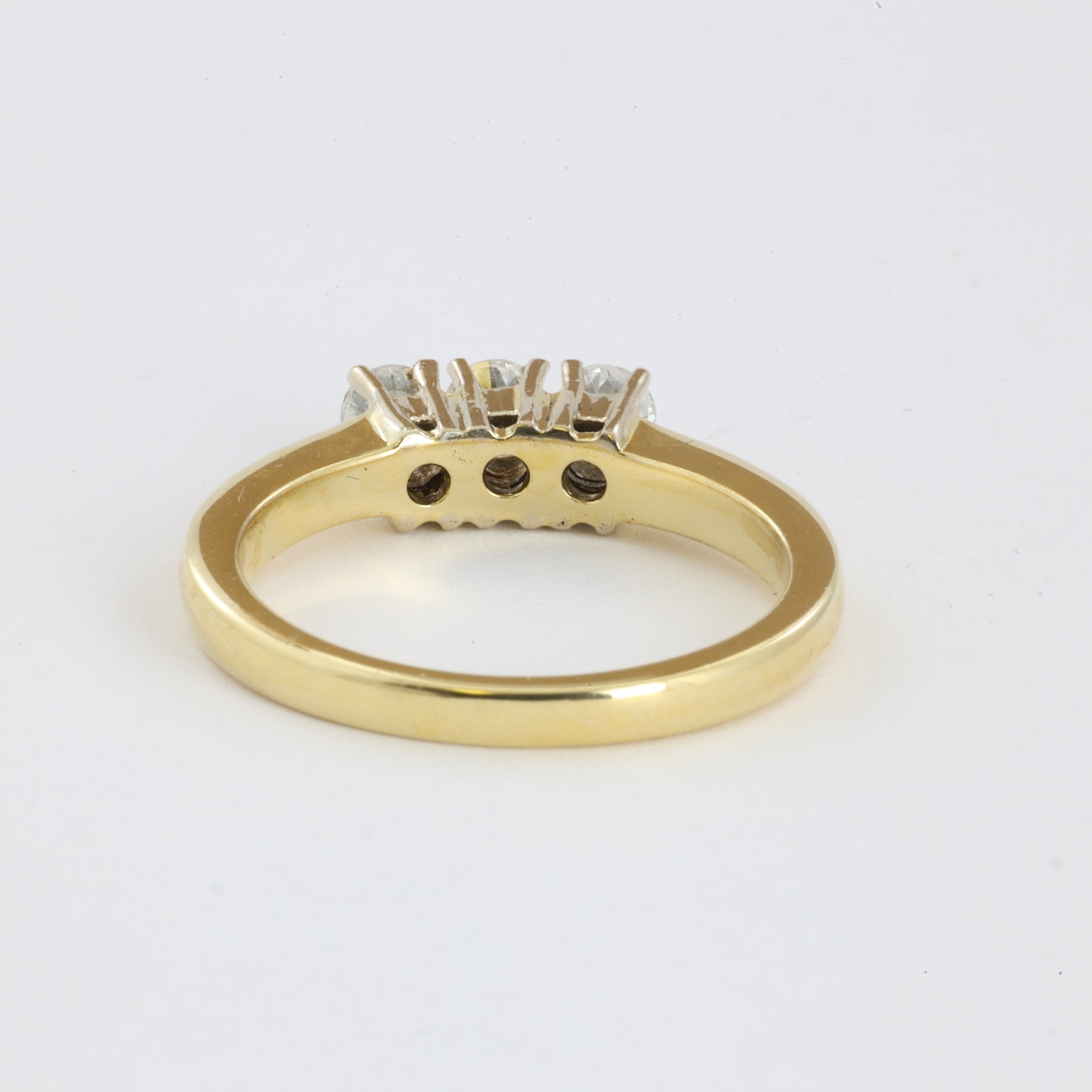 Bague en Or jaune 18k avec Diamants