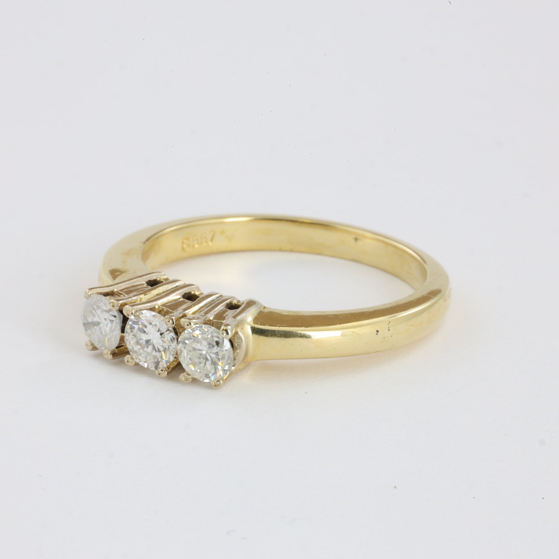 Bague en Or jaune 18k avec Diamants
