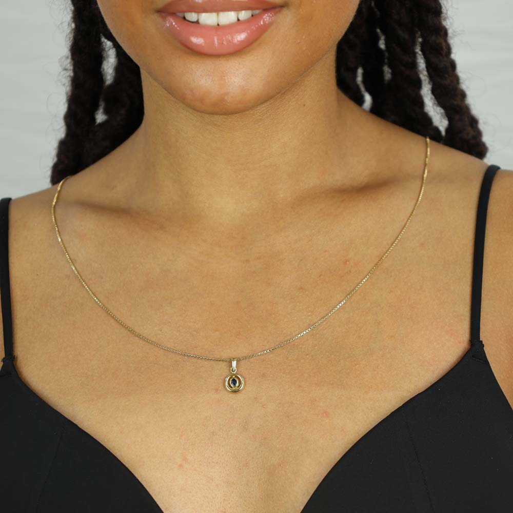Pendentif en Or jaune 18K avec Saphir