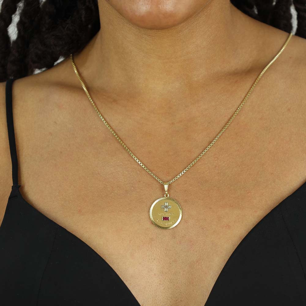 Pendentif en Or jaune 18k avec Rubis Syntétique - "Plus hier que demain"