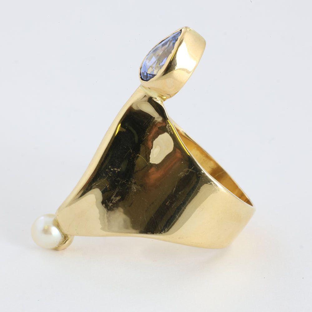 Bague en Or 18k avec Saphir Synthétique et Perle