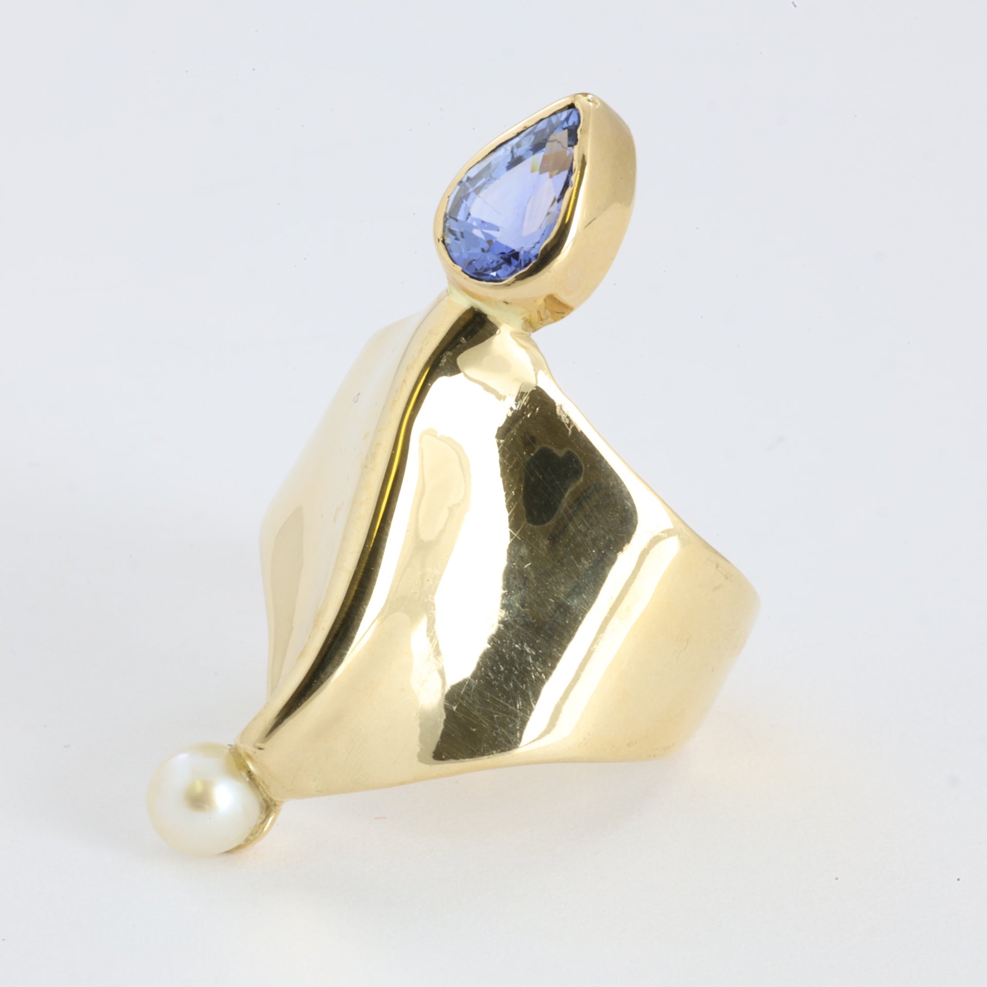 Bague en Or 18k avec Saphir Synthétique et Perle