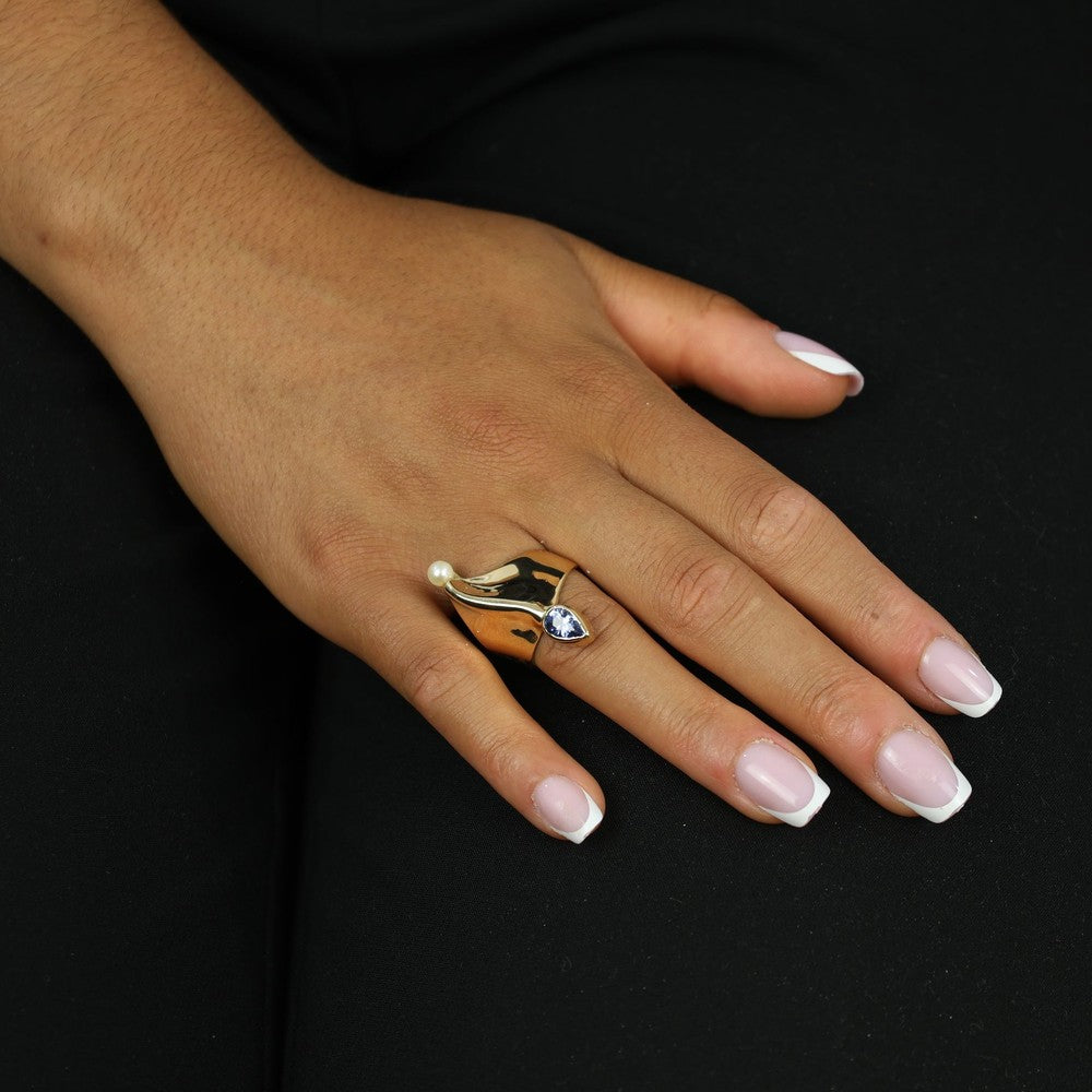 Bague en Or 18k avec Saphir Synthétique et Perle