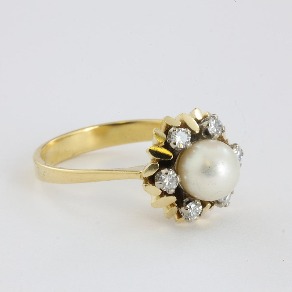 Bague en Or jaune 18k avec Perle et Diamants