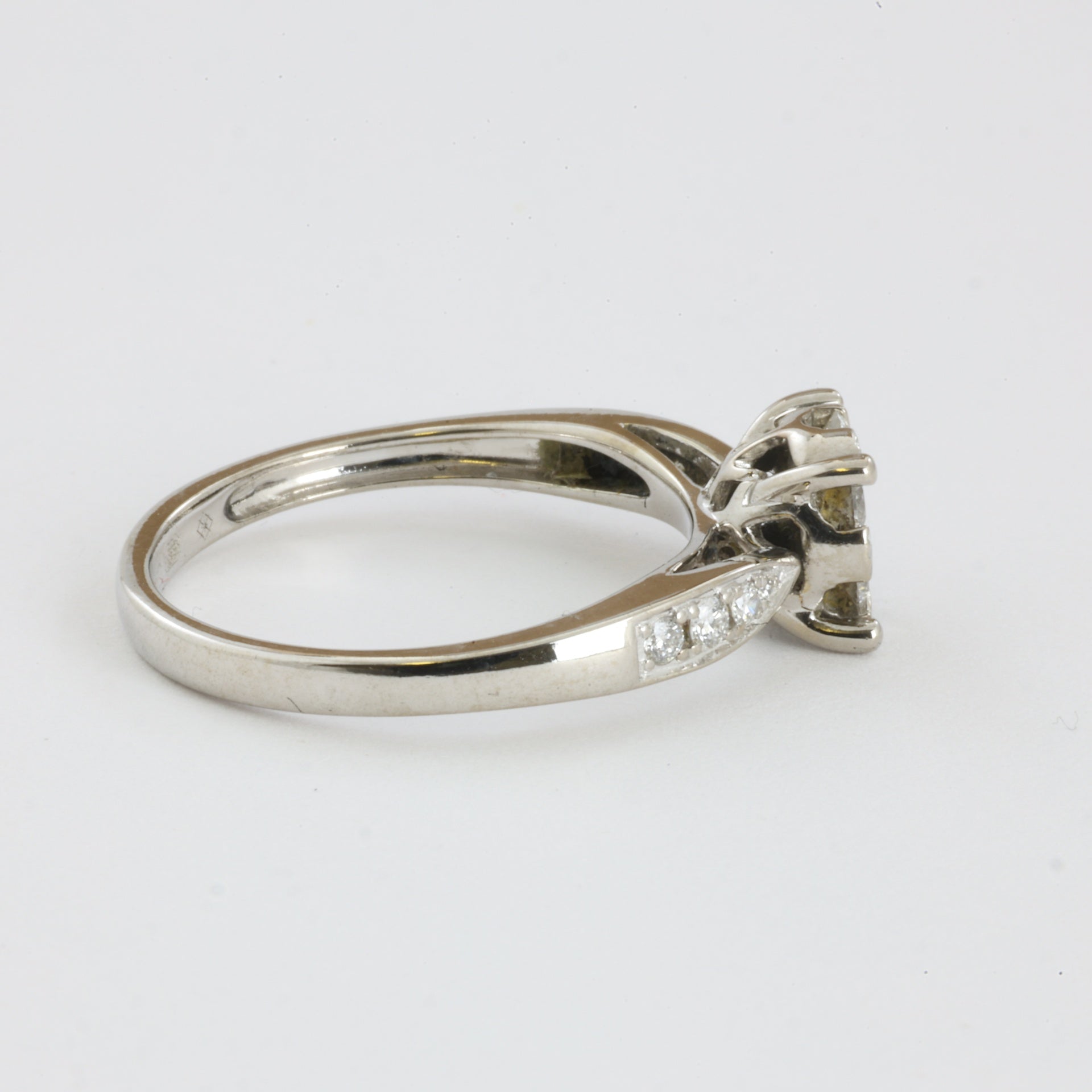 Bague en Or blanc 14k avec Diamants