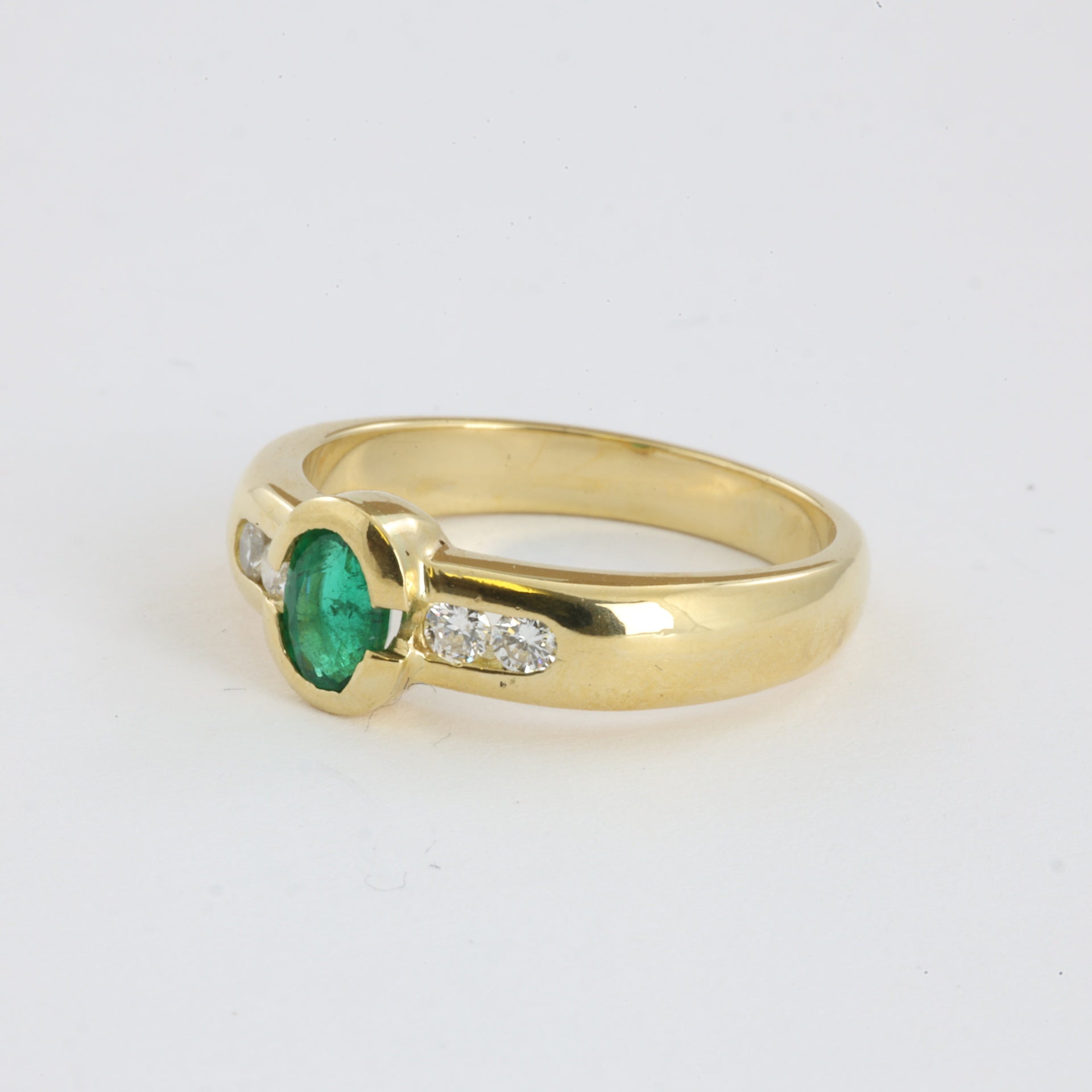 Bague en Or jaune 18k avec Émeraude