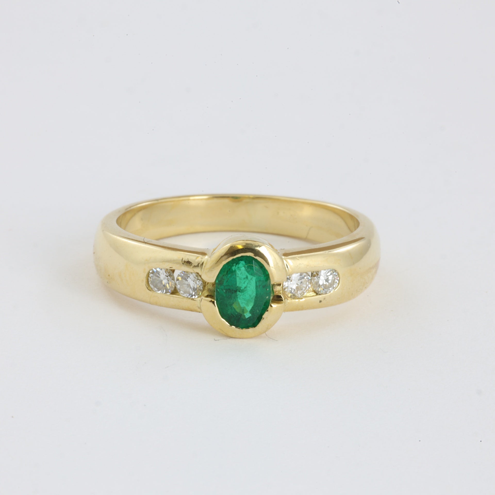 Bague en Or jaune 18k avec Émeraude