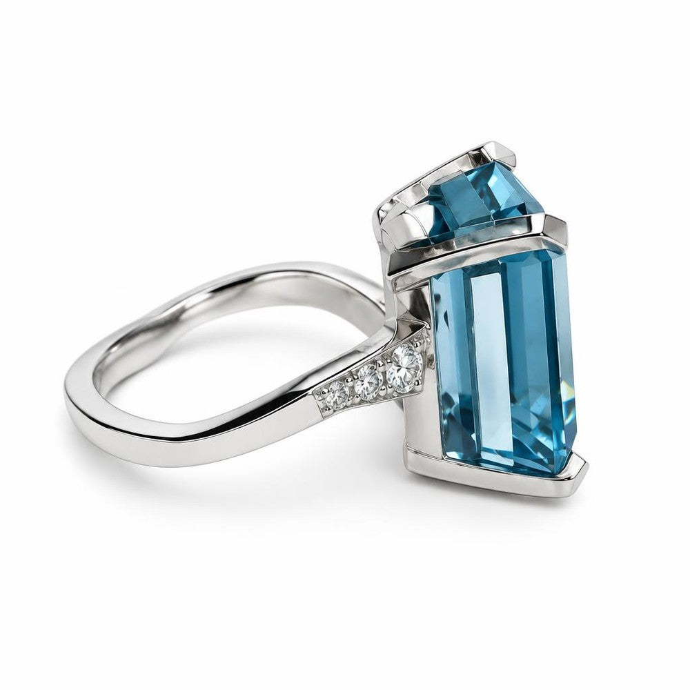 Ring aus 925er Silber mit blauem Stein im Smaragdschliff
