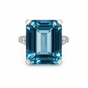 Anello in argento 925 con pietra blu taglio smeraldo